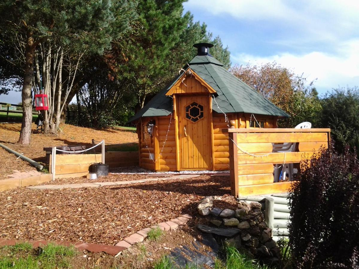 Tudor Lodge With Pool & Bbq Cabin Liskeard Exterior photo